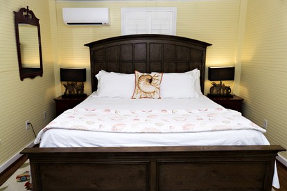 Romantic Bed and Breakfast Suite for Two Guests near Savannah, Georgia - Tybee Island, Georgia - glamping.directory