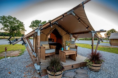 Breathtaking Tented Cabin with Gorgeous Sights in Cassville, Missouri - Cassville, Missouri - glamping.directory