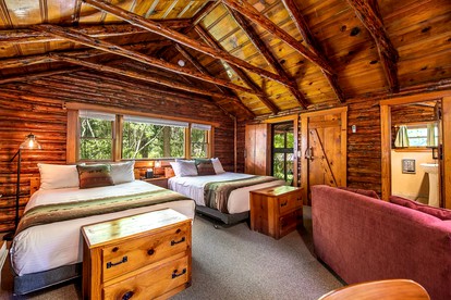 Private Cabin Rental for Group Getaway near Flagstaff, Arizona - Sedona, Arizona - glamping.directory
