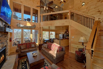 Copper Creek Lodge in Gatlinburg, TN - Gatlinburg, Tennessee - glamping.directory