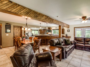 Spacious Cabin Rental for Families near Leavenworth, Washington - Leavenworth, Washington - glamping.directory