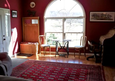 Romantic Getaway Surrounded by Peaceful Farmland near Lewisburg, West Virginia - Lewisburg, West Virginia - glamping.directory