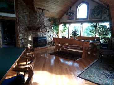 Rustic Cabin Getaway with a Private Deck near Tustumena Lake, Alaska - Kasilof, Alaska - glamping.directory