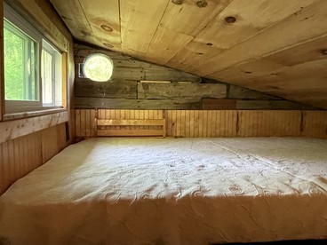 Gorgeous Tiny House Rental for a Glamping Getaway near Saratoga Springs in Upstate New York - Argyle, New York - glamping.directory