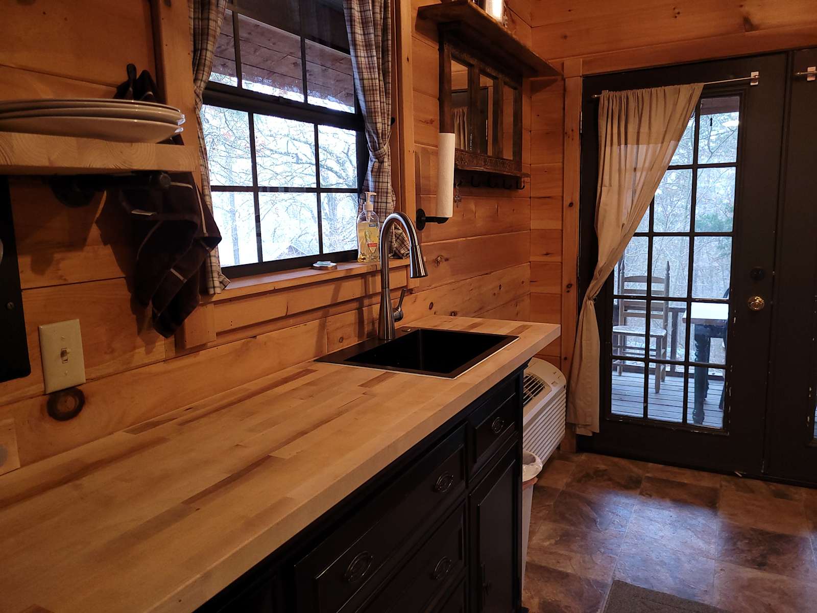 The Ridge at Buffalo Point - Yellville, Arkansas - glamping.directory