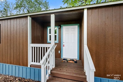Modern Tiny Home with Office Space near Crystal Lake and Downtown Decatur, Arkansas - Decatur, Arkansas - glamping.directory