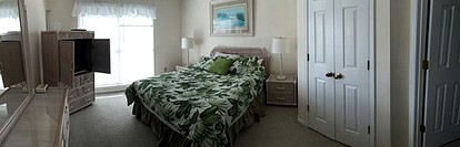 Beachfront Vacation Cottage with Superb Views in Holden Beach, North Carolina - Holden Beach, North Carolina - glamping.directory