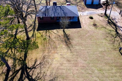 Peaceful Retreat with Expansive Yards & Cozy Outdoor Spaces in Alexander, Arkansas - Alexander, Arkansas - glamping.directory