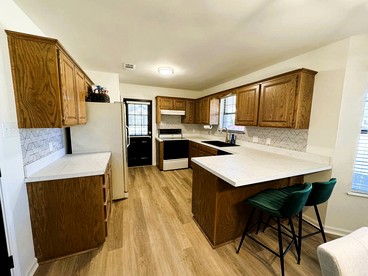 Peaceful Retreat with Expansive Yards & Cozy Outdoor Spaces in Alexander, Arkansas - Alexander, Arkansas - glamping.directory
