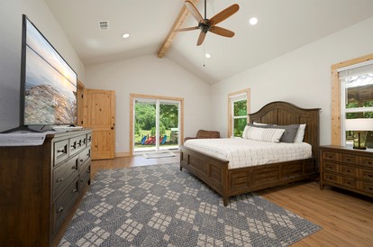 Enchanting Riverside Cabin Retreat with Mountain Views near Sardis Lake Oklahoma - Nashoba, Oklahoma - glamping.directory