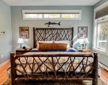 Fabulous Cottage Nestled in the Trees with River Sounds in Intervale, New Hampshire - Intervale, New Hampshire - glamping.directory