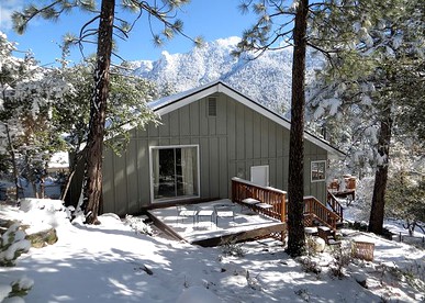 Cabin Rental for Groups in the Mountains of San Jacinto, California - glamping.directory