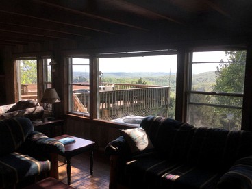 Secluded Cabin Rental near the Spectacular Ozarks of Arkansas - St. Joe, Arkansas - glamping.directory