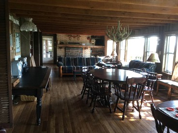 Secluded Cabin Rental near the Spectacular Ozarks of Arkansas - St. Joe, Arkansas - glamping.directory
