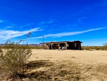 Remote Cabin with Hot-Tub and Desert Views in California - Landers, California - glamping.directory