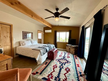 Remote Cabin with Hot-Tub and Desert Views in California - Landers, California - glamping.directory