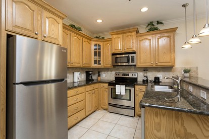 Amazing Beach House with Swimming Pool in South Padre Island, Texas - South Padre Island, Texas - glamping.directory