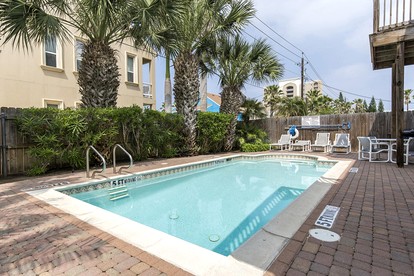 Amazing Beach House with Swimming Pool in South Padre Island, Texas - South Padre Island, Texas - glamping.directory
