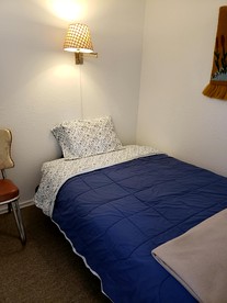 Rustic Lakeside Vacation Rental with Beach Access in Vermilion, Ohio - Vermillion, Ohio - glamping.directory