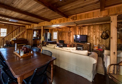 Beautiful Laakeside Cabin near Columbus - Ideal for a Glamping Getaway in Ellaville, Georgia - Ellaville, Georgia - glamping.directory