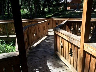 Luxury Cabin Rental for Groups with Bunk Beds near Missoula - Hall, Montana - glamping.directory