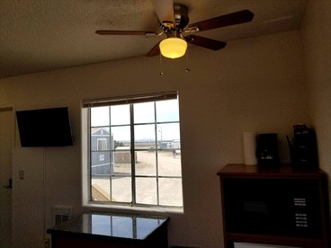 Charming Private Stay Near Outdoor Adventures & Scenic Wonders in Williams, Arizona - Williams, Arizona - glamping.directory