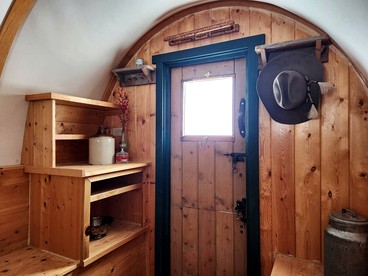 Charming Glamping Wagon with Mountain Views on Working Ranch near Grand Teton – Tetonia, Idaho - Tetonia, Idaho - glamping.directory
