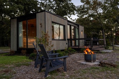 Stunning Tiny House by Lake Tawakoni for a Peaceful Glamping Getaway near Quinlan, Texas - glamping.directory
