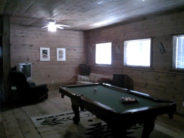 Large Cabin Rental with Breathtaking Mountain Views on Colorado Plains - Gardner, Colorado - glamping.directory