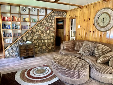 Charming and Rustic Cabin in Big Bear, California, Perfect for a Weekend Glamping Retreat - glamping.directory