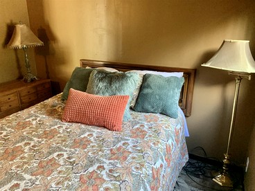 Charming and Rustic Cabin in Big Bear, California, Perfect for a Weekend Glamping Retreat - Big Bear Lake, California - glamping.directory