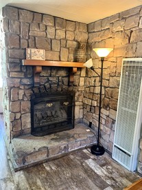 Charming and Rustic Cabin in Big Bear, California, Perfect for a Weekend Glamping Retreat - Big Bear Lake, California - glamping.directory