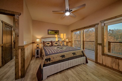 Incredible Cabin with Fire Pit and Games in Zion Grove, Tennessee - Zion Grove, Tennessee - glamping.directory