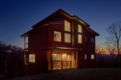 Incredible Cabin with Fire Pit and Games in Zion Grove, Tennessee - glamping.directory