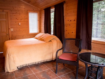 Rustic Log Cabin on the Banks of Kenai Lake, Alaska - Cooper Landing, Alaska - glamping.directory