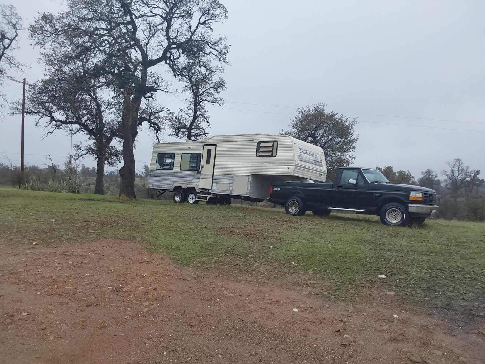 Secluded Pond Campsite - Shasta, California - glamping.directory