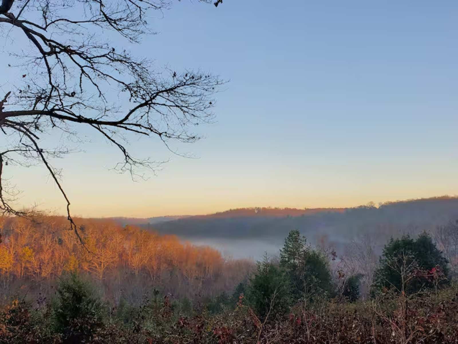 Buffalo River Lodge - Yellville, Arkansas - glamping.directory