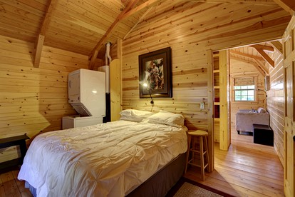 Cozy Cabin Perfect for a Romantic Escape with BBQ in Dayton, Wyoming - Dayton, Wyoming - glamping.directory