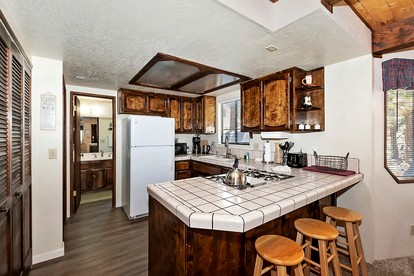 Tranquil Cabin with Barbecue and Beautiful Outdoor Living Space in Big Bear Lake, California - Big Bear, California - glamping.directory