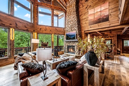 Breathtaking Mountain Cabin with Indoor Pool, Game Space and Theater Room in TN - Gatlinburg, Tennessee - glamping.directory