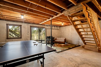 Vibrant Woodland Cabin Sanctuary near Great Cacapon River in West Virginia - Mathias, West Virginia - glamping.directory