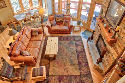 Exquisite Cabin near Breckenridge with a Hot Tub - Breckenridge, Colorado - glamping.directory