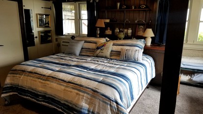 Cozy Cabin with Ocean Views near Chesapeake Beach, Maryland - Port Republic, Maryland - glamping.directory