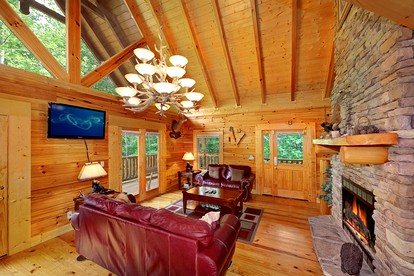 Cozy Gatlinburg Cabin Getaway Perfect for a Vacation in Tennessee - Gatlinburg, Tennessee - glamping.directory