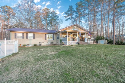 Ultimate Lakefront Cabin with Outdoor Pool in Georgia - glamping.directory