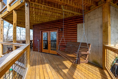 Panoramic Perfection: Luxurious Cabin with Unobstructed Views of Great Smoky Peaks! - Sevierville, Tennessee - glamping.directory