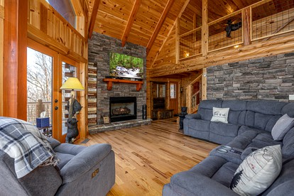 Panoramic Perfection: Luxurious Cabin with Unobstructed Views of Great Smoky Peaks! - Sevierville, Tennessee - glamping.directory