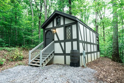 Tiny Home Cottage Near the Smokies #9 Frieda, Sevierville, TN - glamping.directory