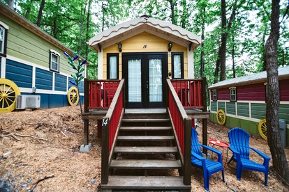 Tiny Home Cottage Near the Smokies #9 Frieda, Sevierville, TN - Sevierville, Tennessee - glamping.directory