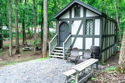 Tiny Home Cottage Near the Smokies #9 Frieda, Sevierville, TN - Sevierville, Tennessee - glamping.directory